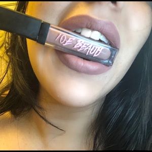 NWT Matte Liquid Matte Nude Natural Long Lasting